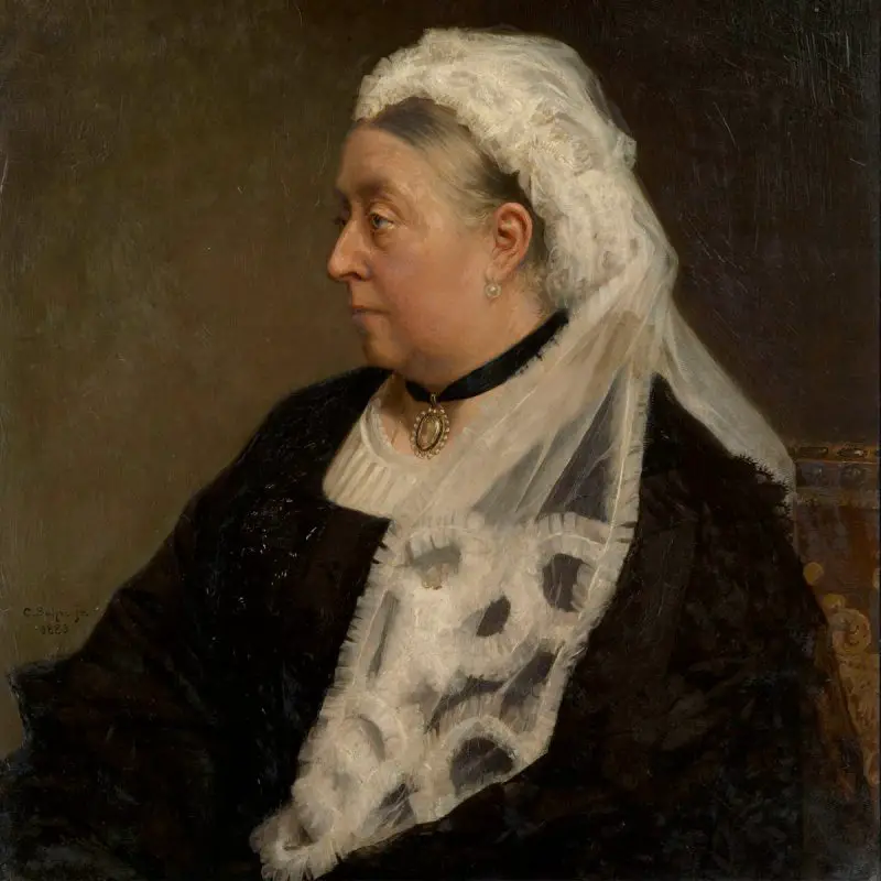 Widow's Cap Queen Victoria